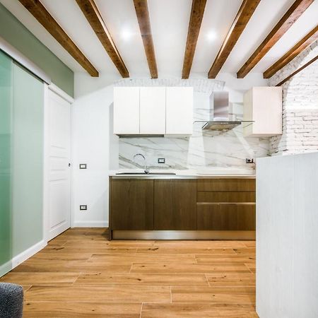 Elegant Suite In Milan Center Exterior foto